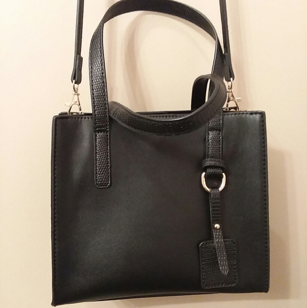 Like dreams black purse